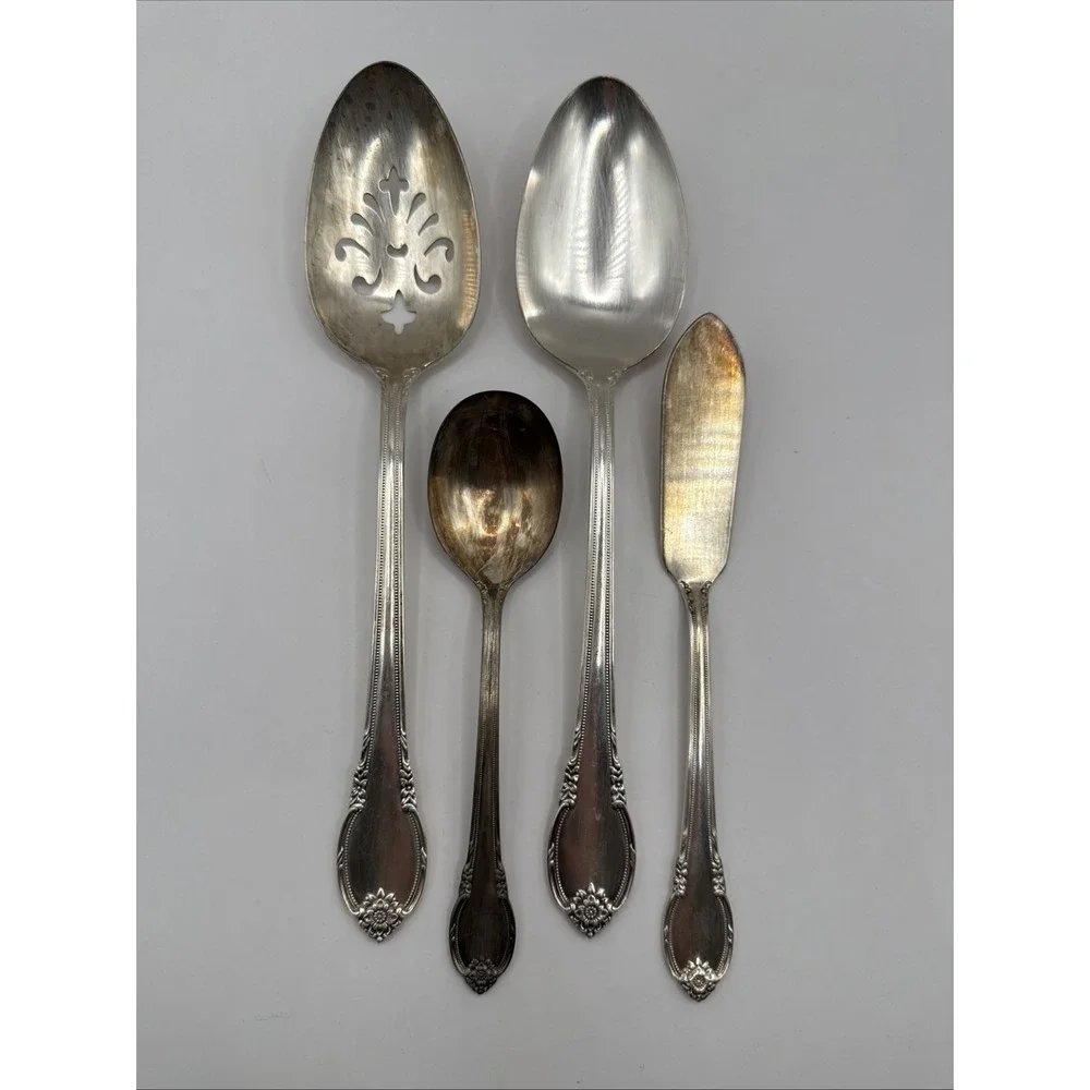 LOT OF c1948 REMEMBRANCE  SILVERPLATED TABLE SERVING SPOONS 1 PIERCED